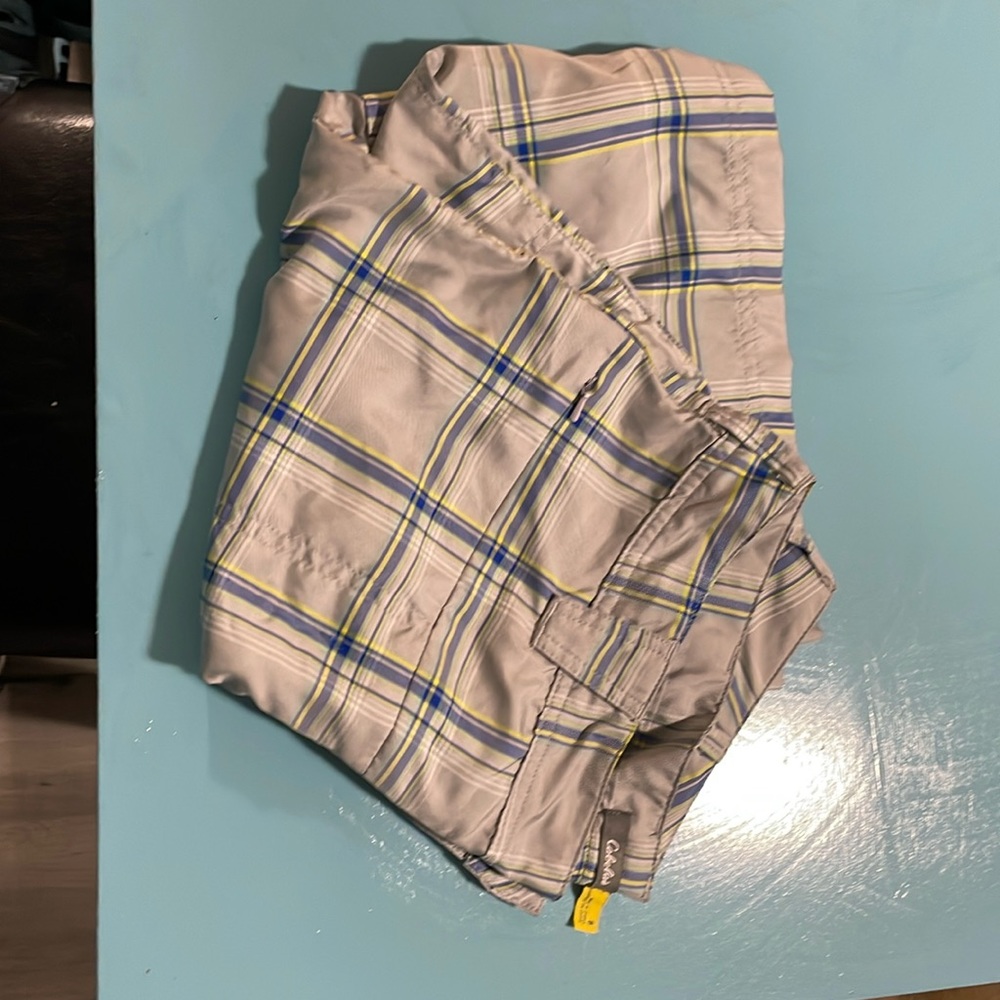 Navy blue and yellow stripes never used